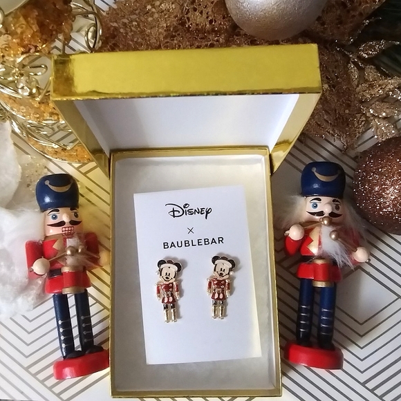 NWT Disney Mickey Mouse Holiday Nutcracker Earrings - Picture 7 of 16